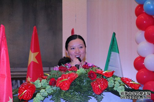 http://mmbiz.qpic.cn/mmbiz/jUJutK0YPJJm2TNxLyyFE6OHkXPRSblNcia7VWgIW6KvFvmQLfOTXNyXichnSKoIl8M8vxmydalM5XInOzGjk9aQ/0